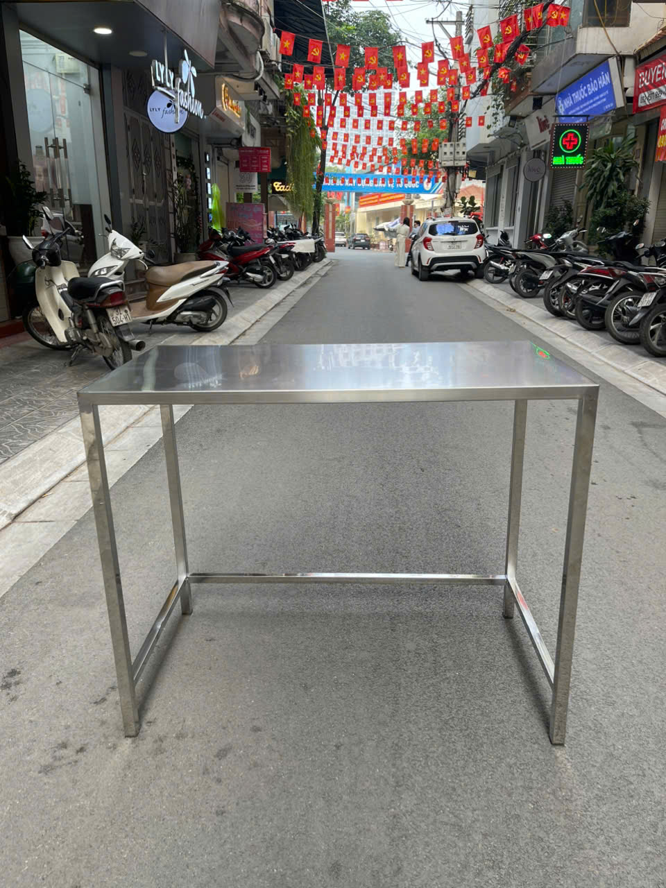Bàn inox hình chữ nhật 1.1m