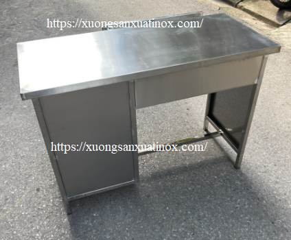 https://xuongsanxuatinox.com/Bàn làm việc inox - Hình Ảnh