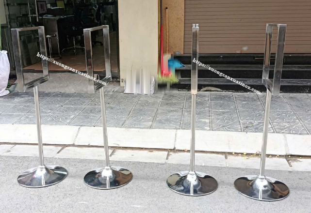 https://xuongsanxuatinox.com/Biển chỉ dẫn inox khách sạn Hình ảnh