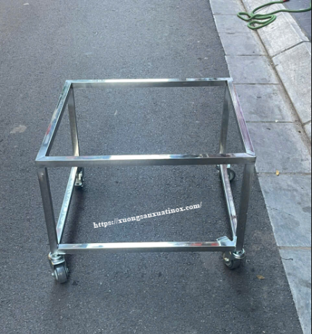 Chân kệ inox có bánh xe lăn