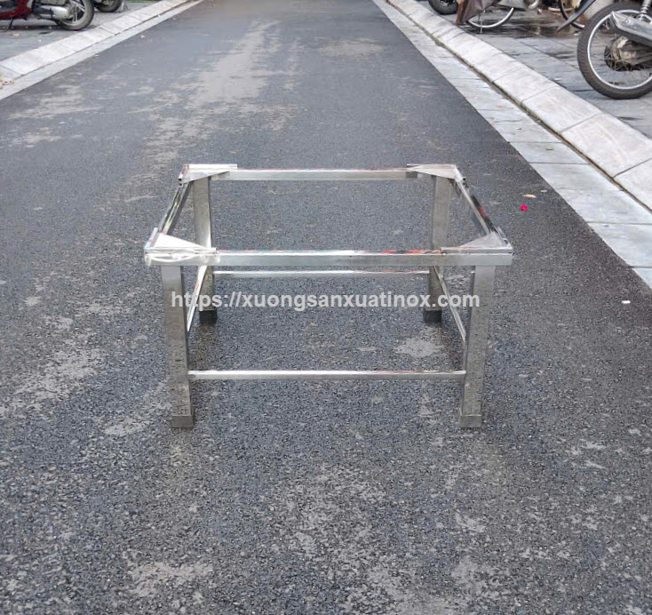 chan-tu-lanh-inox-304