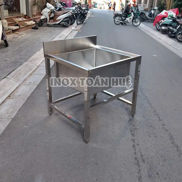 https://xuongsanxuatinox.com/Chậu rửa đơn 1 hố inox công nghiệp giá rẻ