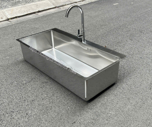 https://xuongsanxuatinox.com/chậu rửa inox toán huệ
