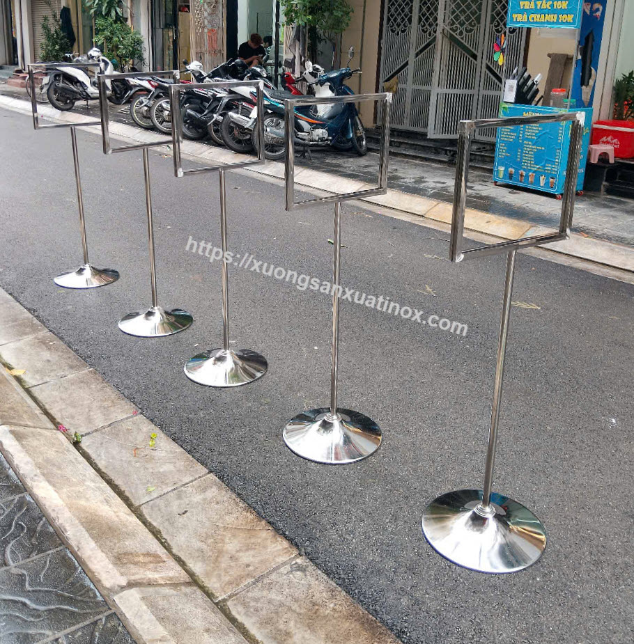 cot-bang-thong-bao-2-mat-inox-6 cot-bang-thong-bao-2-mat-inox-6