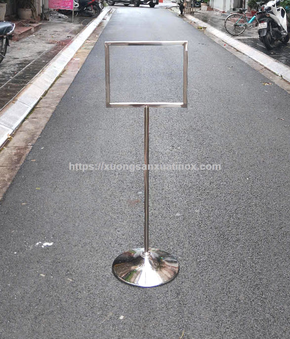 cot-bang-thong-bao-inox