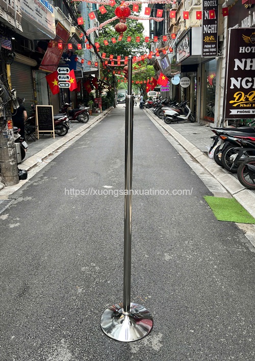 https://xuongsanxuatinox.com/Cột cờ cơ quan inox 3 - Hình ảnh