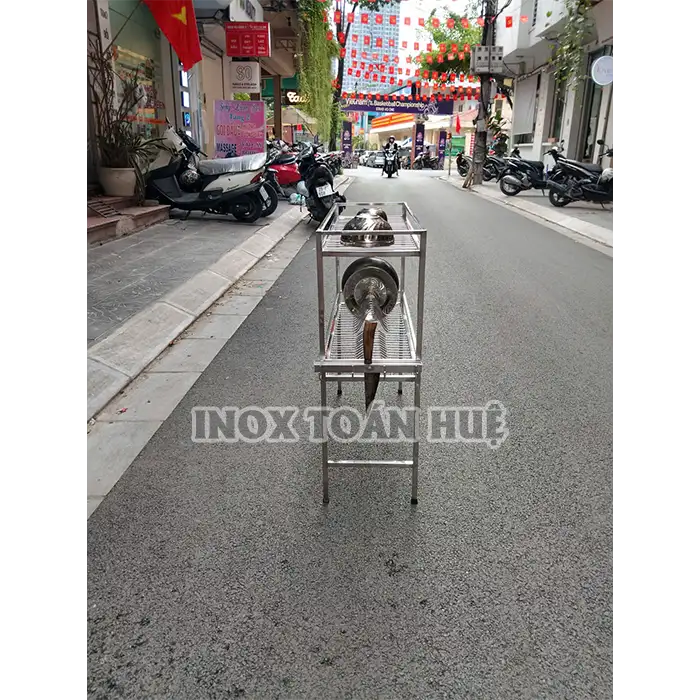 https://xuongsanxuatinox.com/Giá để đồ bếp 2 tầng inox 3