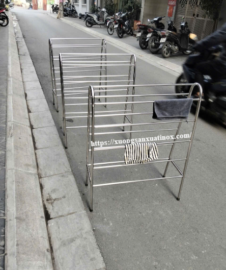 Giá phơi khăn mặt mẫu giáo