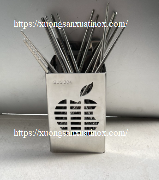 https://xuongsanxuatinox.com/Giọ đũa inox 304