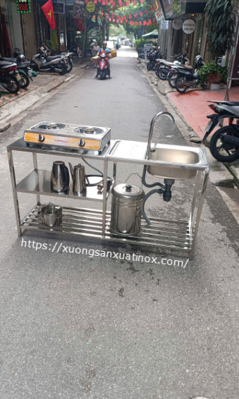 Kệ bếp inox cho chung cư mini