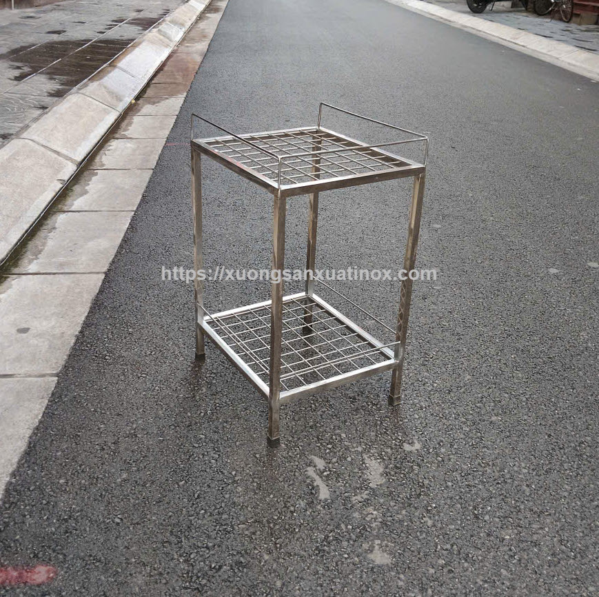 https://xuongsanxuatinox.com/Kệ bình nước inox