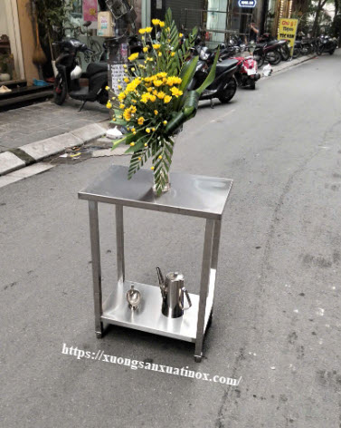 Kệ để đồ inox hai tầng