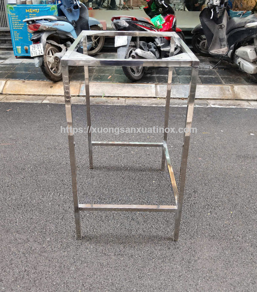 https://xuongsanxuatinox.com/ke-de-may-giat-may-say-cua-ngang-inox-4