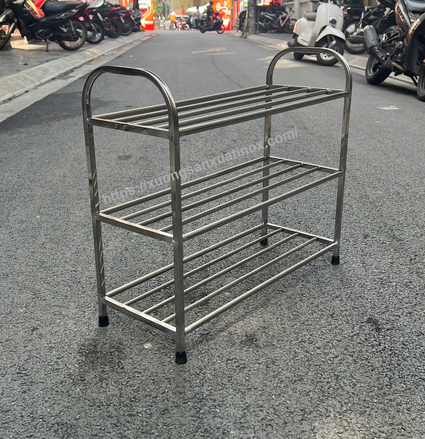 https://xuongsanxuatinox.com/Kệ dép inox 3 tầng 4