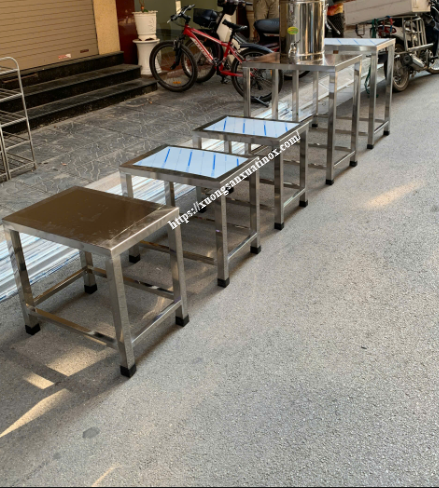 https://xuongsanxuatinox.com/Kệ inox 1 tầng đa năng Hình ảnh
