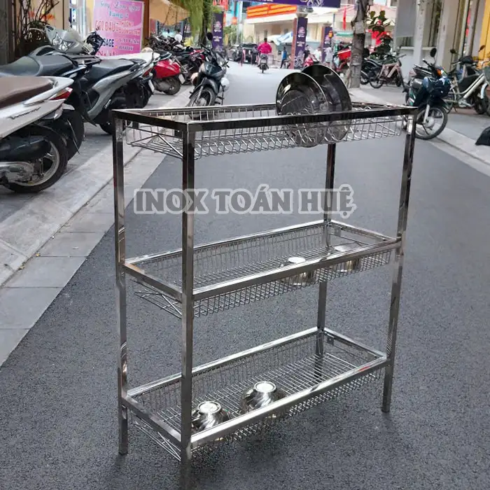https://xuongsanxuatinox.com/kệ inox 3 tầng có chân