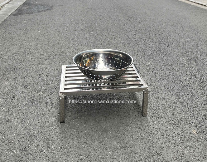 Kệ inox 304 để rổ giá