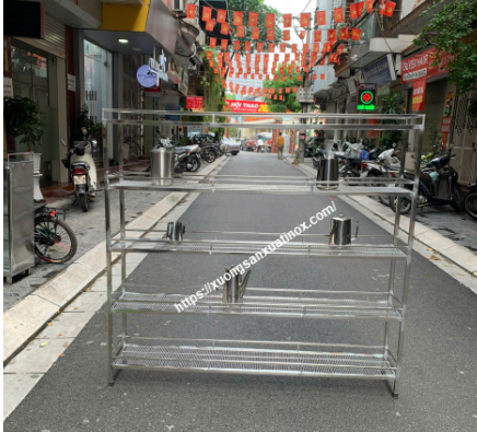 https://xuongsanxuatinox.com/ke-inox-5-tang-da-nang-4