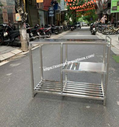 https://xuongsanxuatinox.com/ke-inox-da-nang-co-hoc-chua-do-va-ke-duoi-3