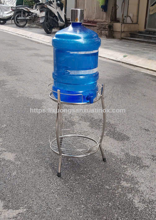 https://xuongsanxuatinox.com/ke-inox-de-binh-nuoc-20-lit-3
