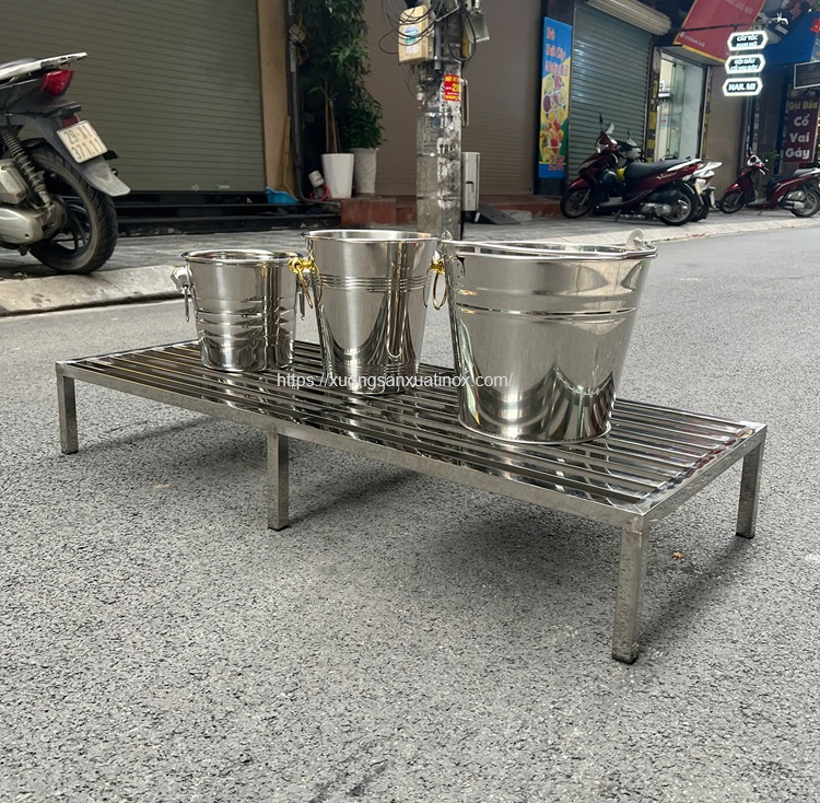 https://xuongsanxuatinox.com/Kệ inox 1 tầng nhà bếp