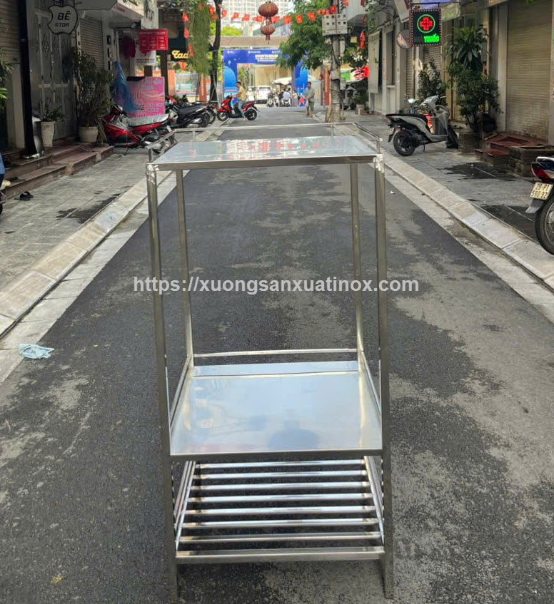 https://xuongsanxuatinox.com/ke-may-giat-say-co-hoc-inox