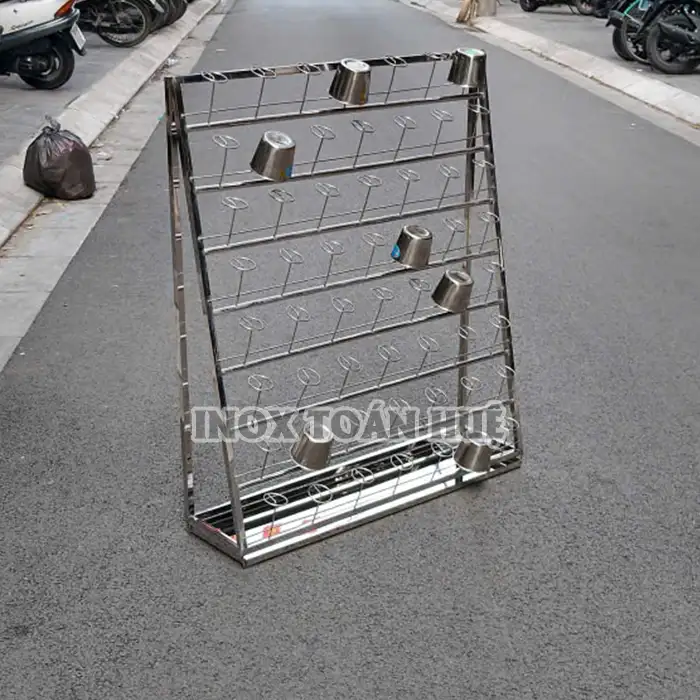 https://xuongsanxuatinox.com/kệ úp cốc inox 8 tầng 3