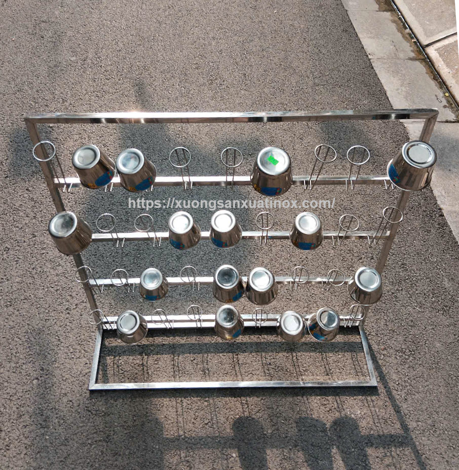 ke-up-ly-inox-co-khay-hung-nuoc-312