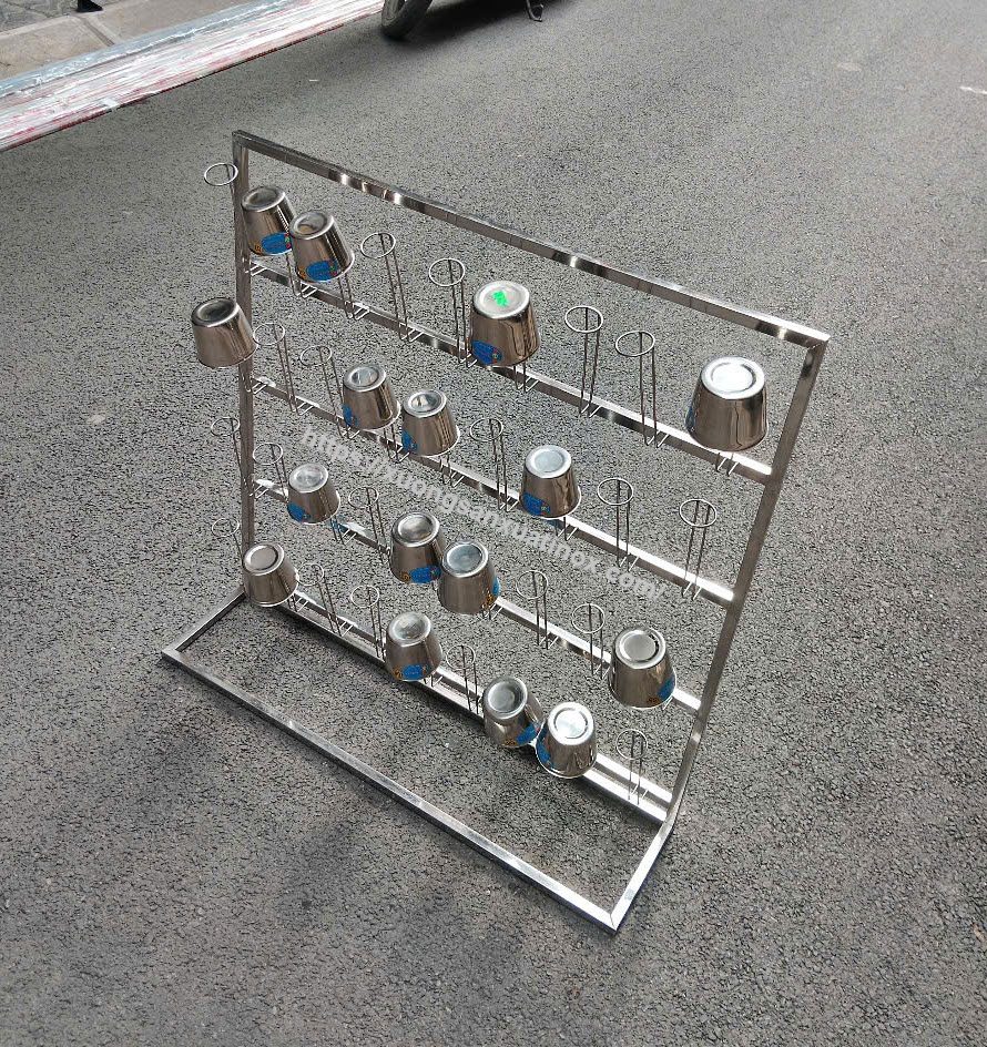 https://xuongsanxuatinox.com/ke-up-ly-inox-co-khay-hung-nuoc-8