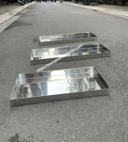 https://xuongsanxuatinox.com/khay-inox-de-hai-san-lam-theo-yeu-cau-3