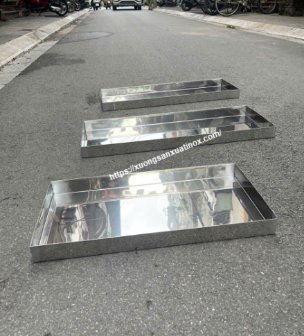 https://xuongsanxuatinox.com/khay-inox-de-hai-san-lam-theo-yeu-cau-5
