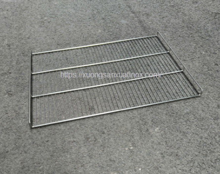 https://xuongsanxuatinox.com/khay-tu-mat-inox-lam-theu-yeu-cau-3