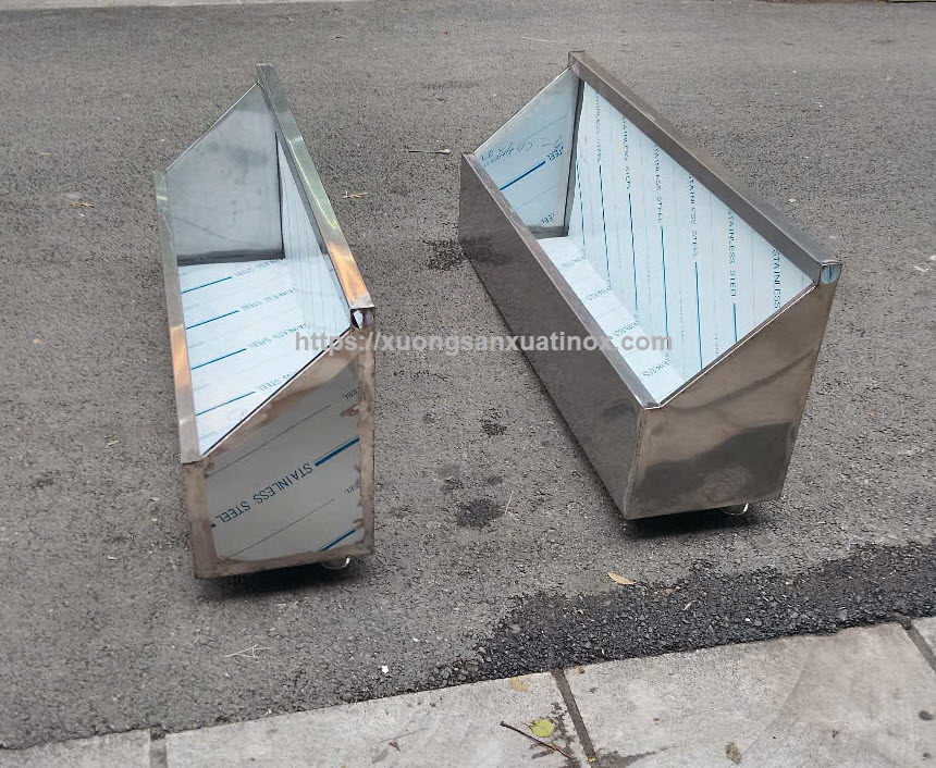 https://xuongsanxuatinox.com/mang-tieu-nam-inox-cong-nghiep-1