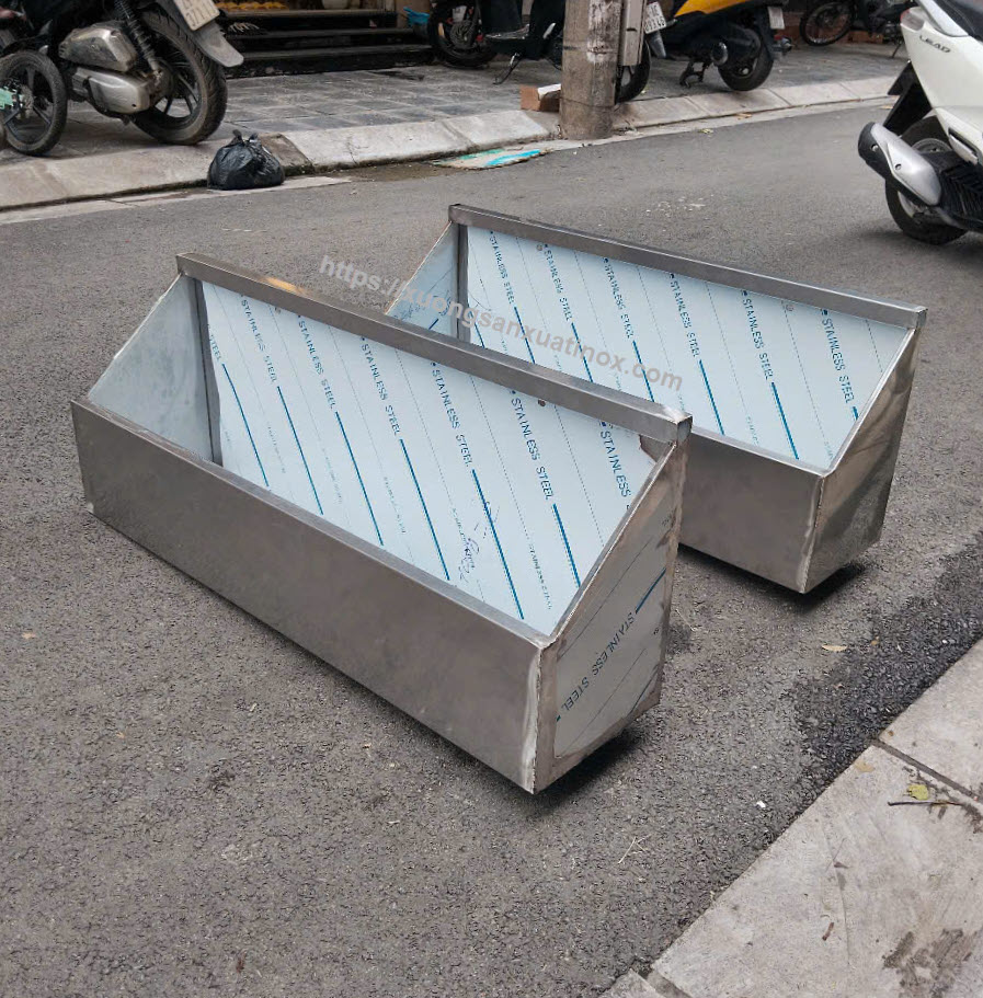 https://xuongsanxuatinox.com/mang-tieu-nam-inox-cong-nghiep