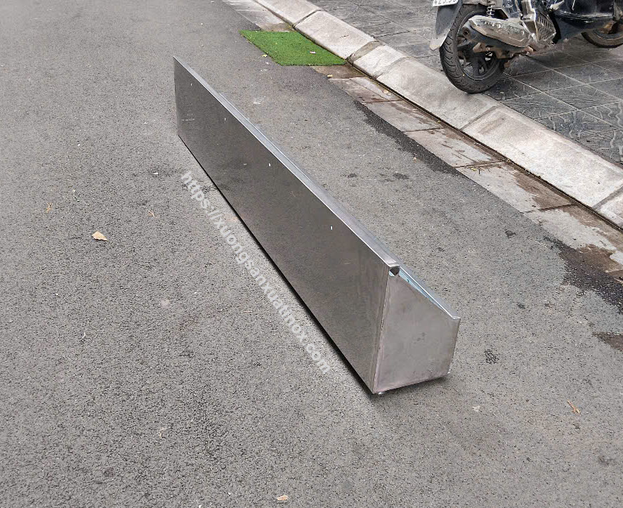 mang-ve-sinh-nam-inox-51
