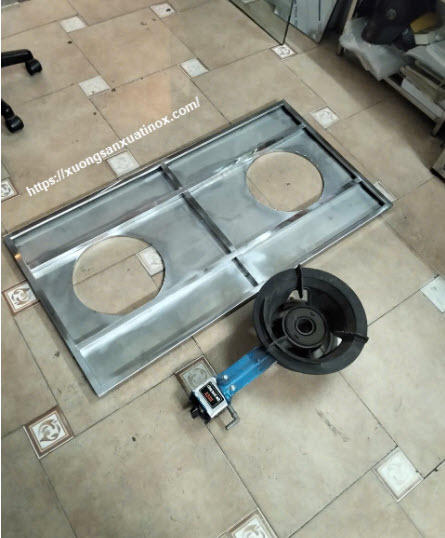 Mặt bếp gas inox nhà bếp