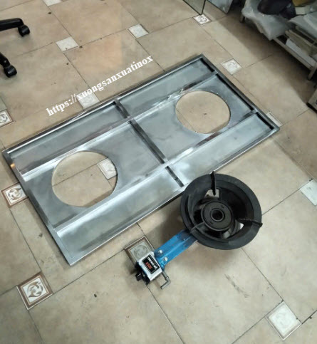 https://xuongsanxuatinox.com/mặt bếp ga ảnh 2
