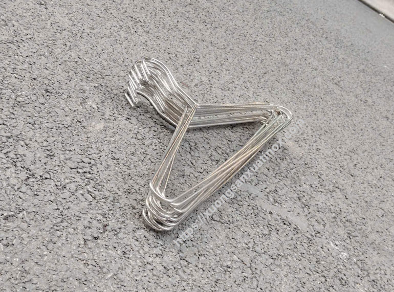 https://xuongsanxuatinox.com/Móc treo quần áo inox 4