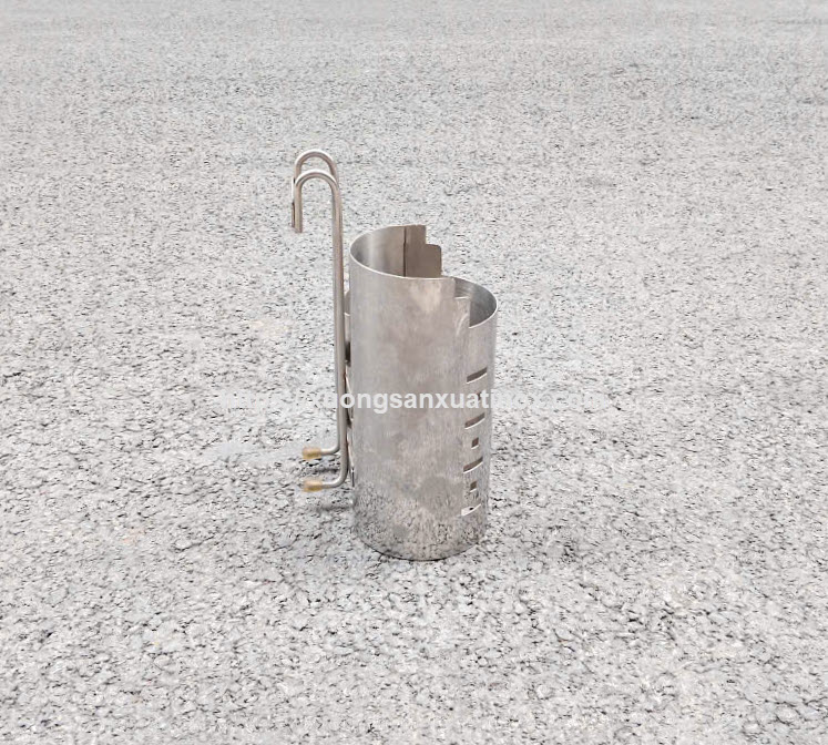 https://xuongsanxuatinox.com/Ống đũa đôi tròn inox 3