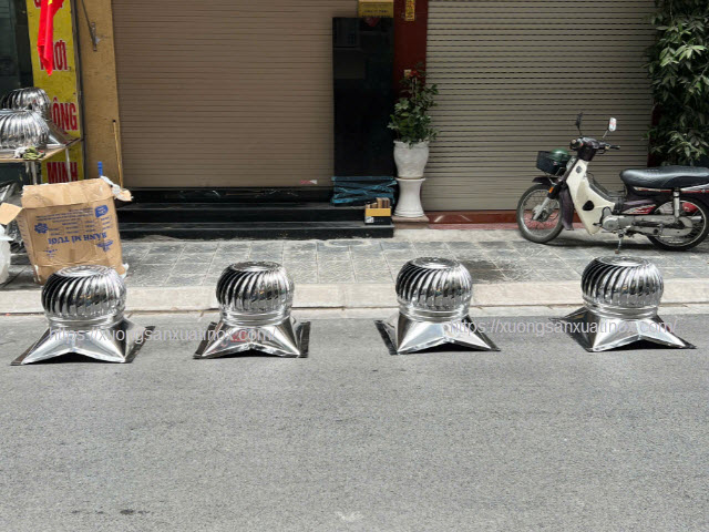 https://xuongsanxuatinox.com/qua-cau-inox-mai-dinh