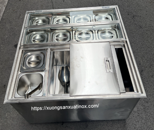 https://xuongsanxuatinox.com/Thùng đá inox có khay topping làm theo yêu cầu -Hình ảnh
