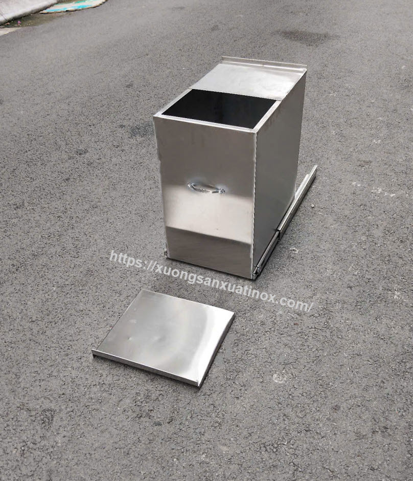 thung-dung-gao-inox-am-tu-1 thung-dung-gao-inox-am-tu-1
