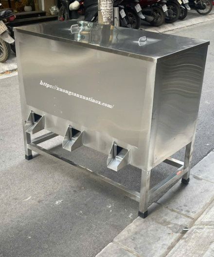 https://xuongsanxuatinox.com/Thùng đựng gạo inox 100kg Hình ảnh
