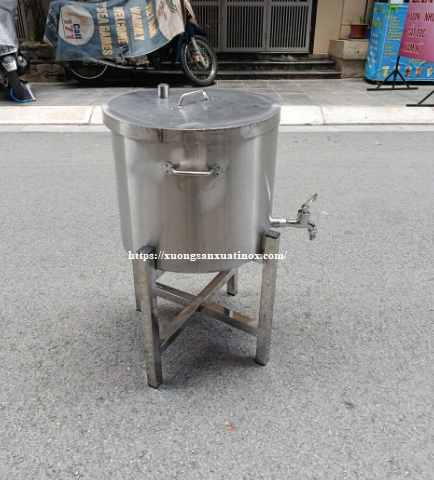 https://xuongsanxuatinox.com/Thùng inox 304 có vòi chất lượng Hình ảnh