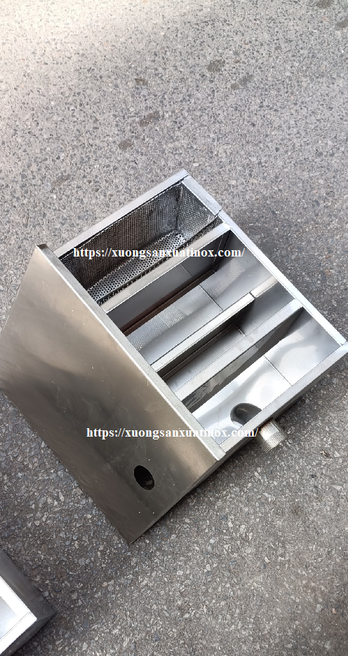 https://xuongsanxuatinox.com/thung-loc-dau-mo-inox-304-1