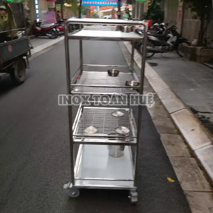 https://xuongsanxuatinox.com/xe đẩy inox 4 tầng nhà bếp inox Hà Nội