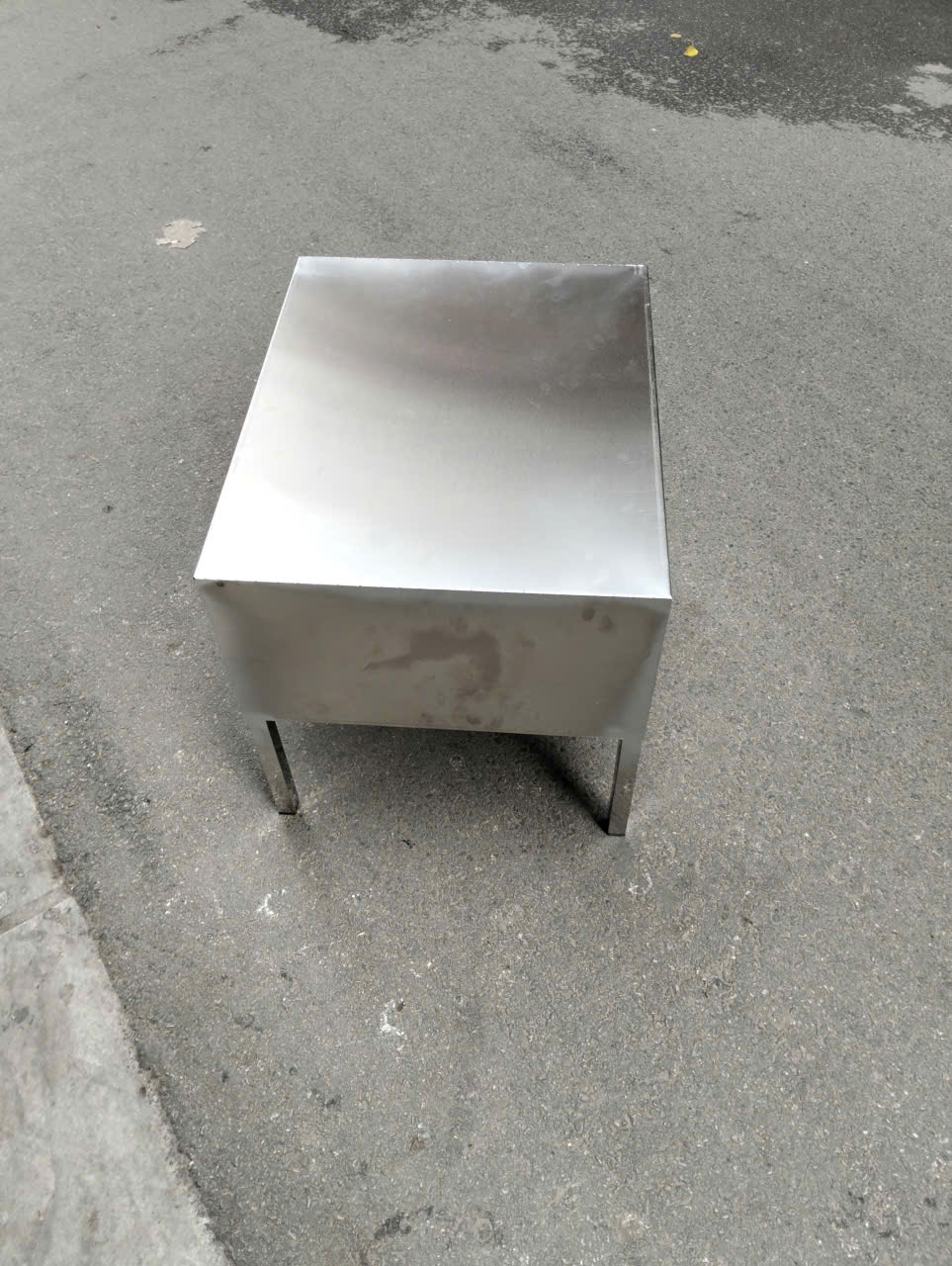 Hộp che máy bơm inox có ưu điểm gì?