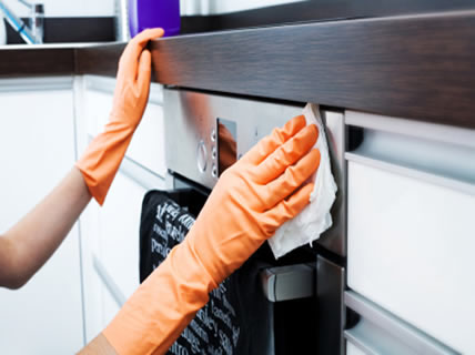 Vệ sinh thiết bị inox bếp như thế nào cho sạch?