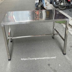 Bàn ăn inox