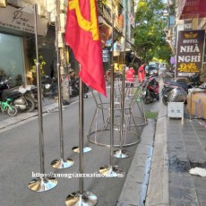 Cột cờ inox phòng họp